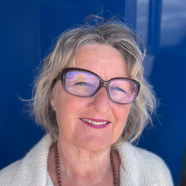 Elly Neelambar Nathanyah Mollema